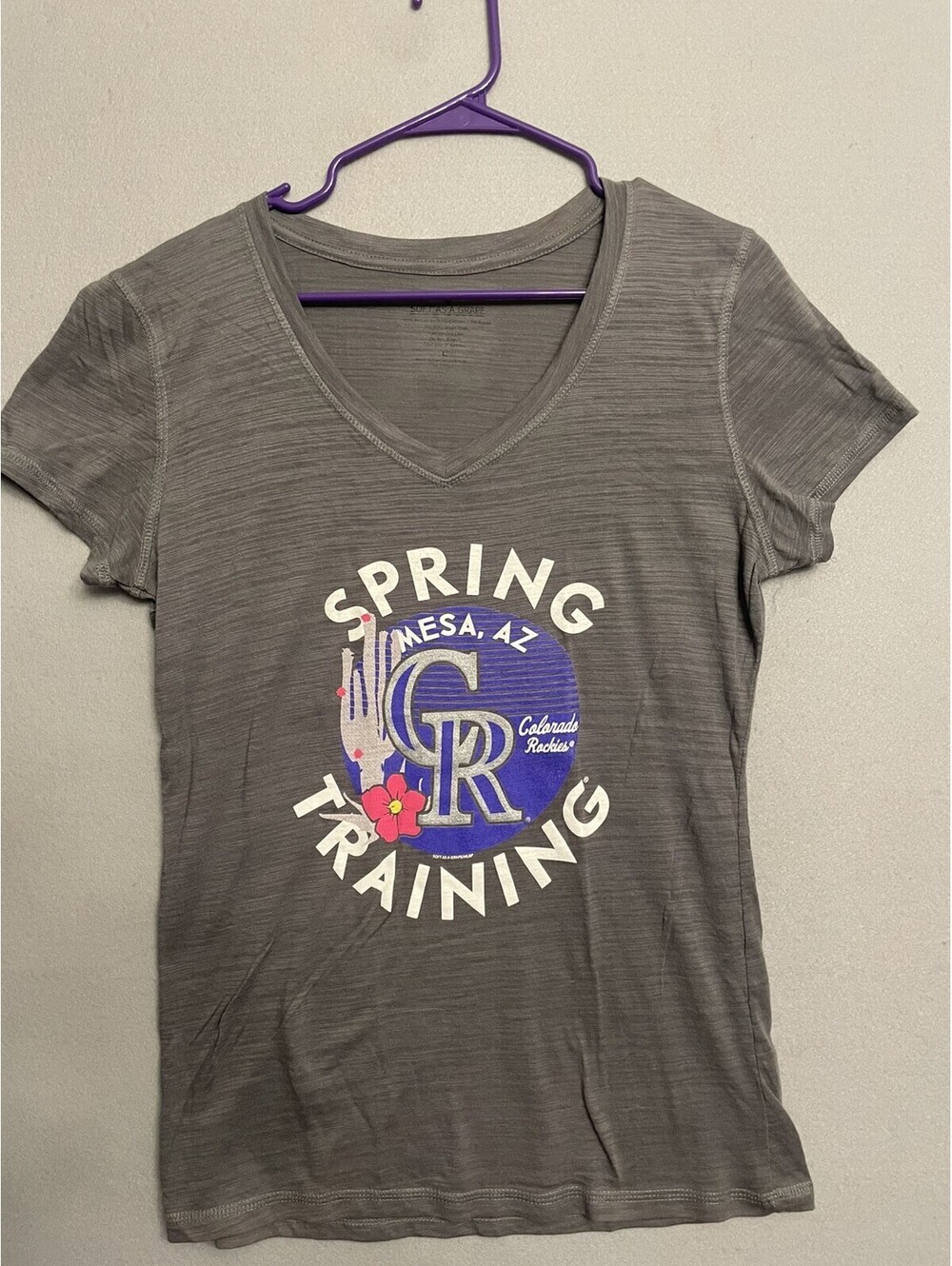 Colorado Rockies Women’s V-Neck T-Shirt Size L Gray Spring Training MLB Baseball